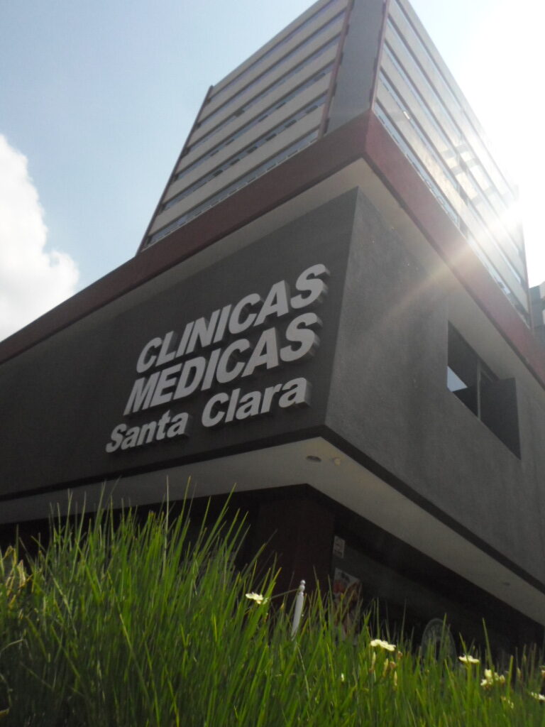 Nosotros | Clínicas Médicas Santa Clara
